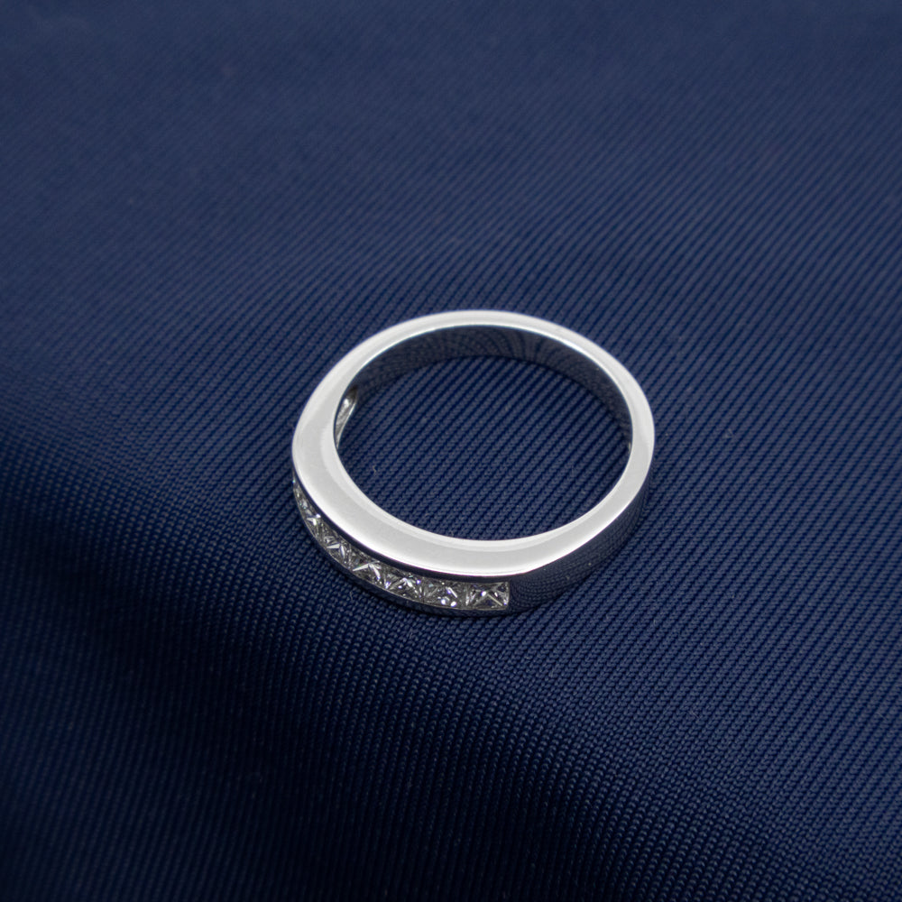 Modern Diamond Ring, 18ct White Gold