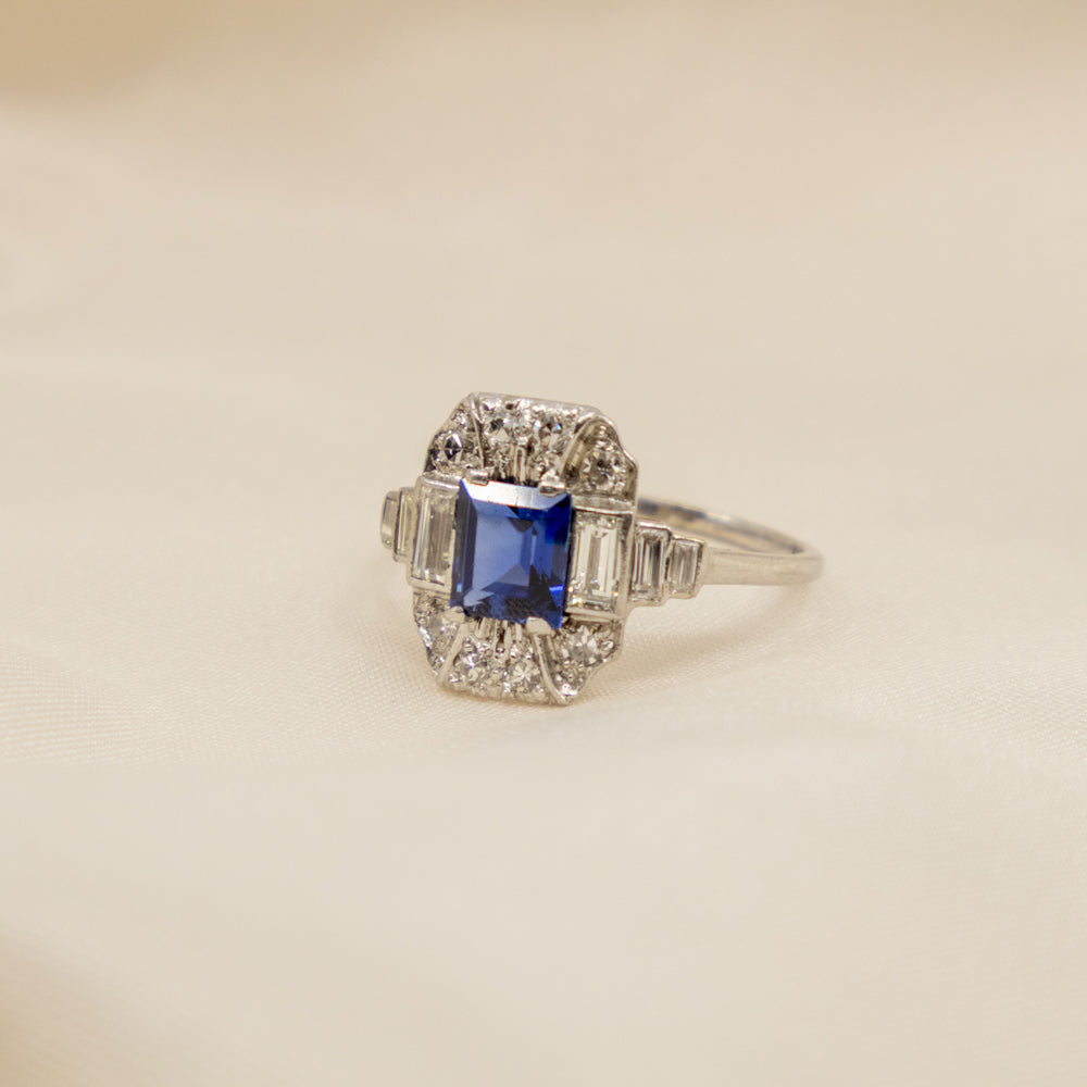 Art Deco Saphire & Diamond Ring, Platinum